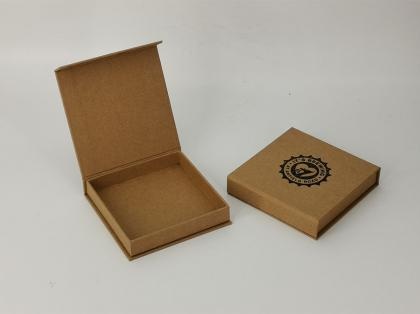 Environmental Protection Kraft Paper Box with Small Square