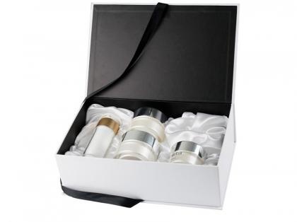 Clamshell Cosmetic Paper Packaging Box With Ribbon