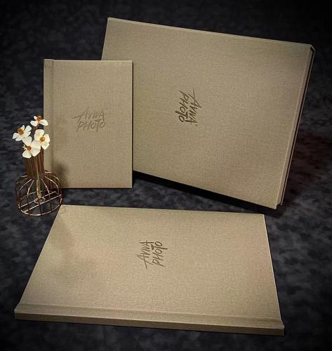 OEM e ODM High-quality exquisite gold photo album with high-end gift box in vendita