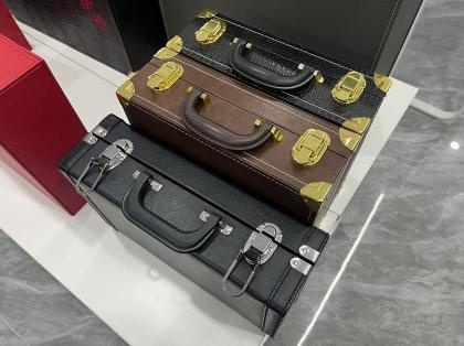 OEM e ODM Custom Leather Jewelry Box Hair Dryer Leather Box Leather Box in vendita