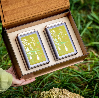 Custom chopstick tube